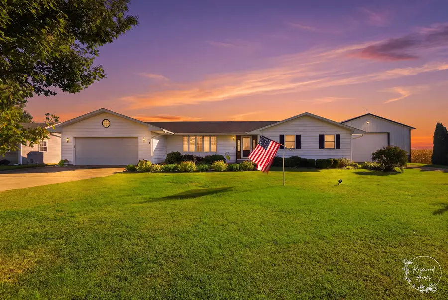 1915 E 1850n Road, Watseka, IL 60970 - #2