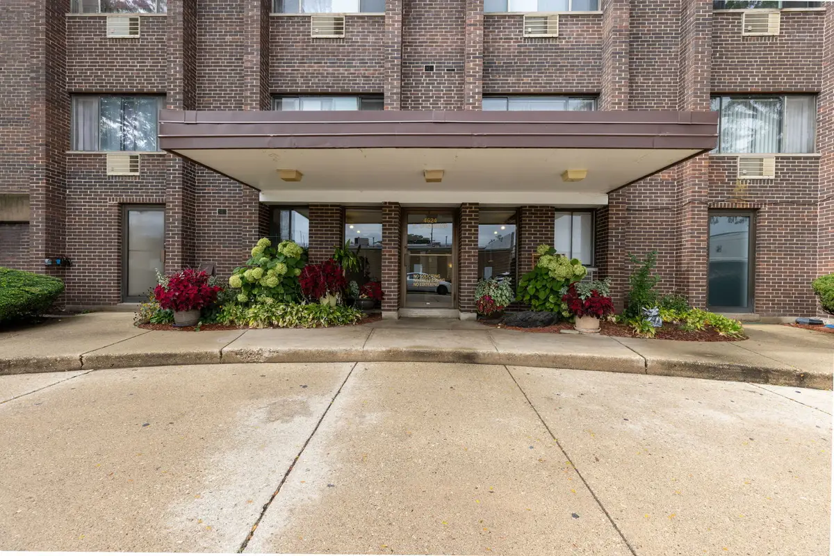 4624 N Commons Drive #303E, Chicago, IL 60656 - #1