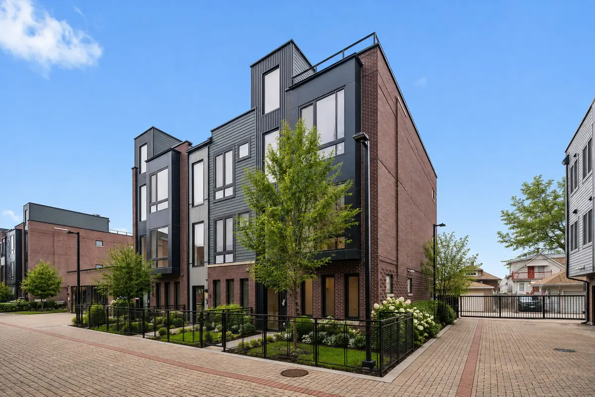 4230 W Belmont Avenue, Chicago, IL 60641 - #1