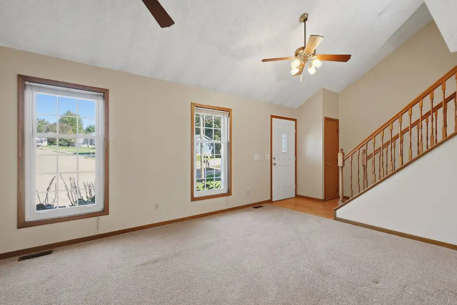 112 W Davenport Court, Eldridge, IA 52748 - #2