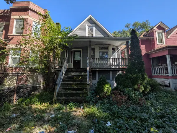 7829 S Marquette Avenue, Chicago, IL 60649
