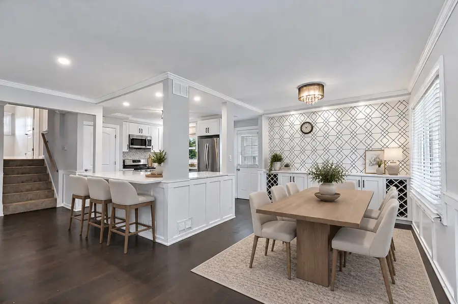 555 Lowden Avenue, Glen Ellyn, IL 60137 - #2