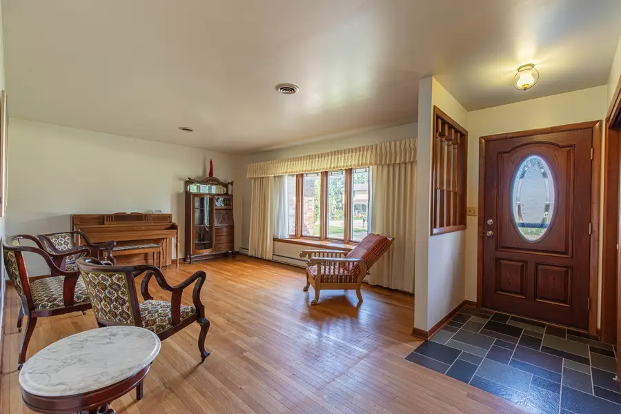 2102 Cedar Avenue, Mendota, IL 61342 - #3