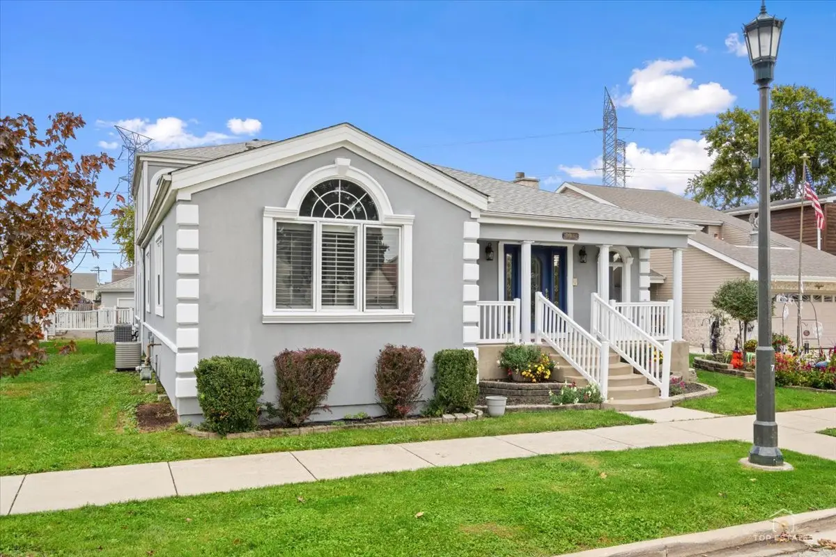 6613 Conrad Avenue, Hodgkins, IL 60525 - #1