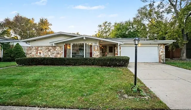 440 N Arizona Avenue, Glenwood, IL 60425 - #1