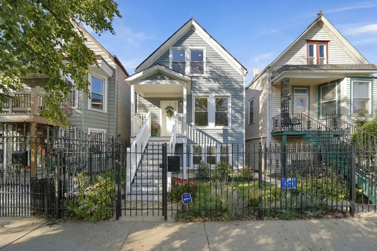 3732 W Mclean Avenue, Chicago, IL 60647 - #1