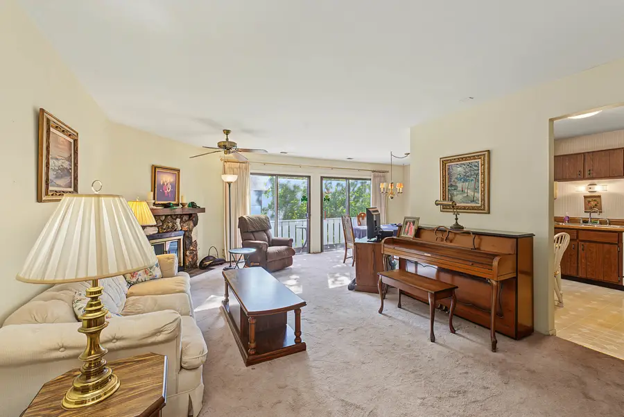 215 Brookston Drive #B2, Schaumburg, IL 60193 - #2