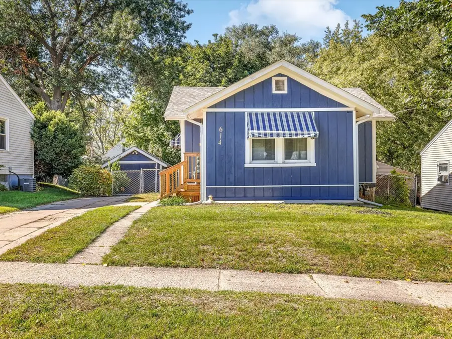 614 Miriam Avenue, Rockford, IL 61101 - #2