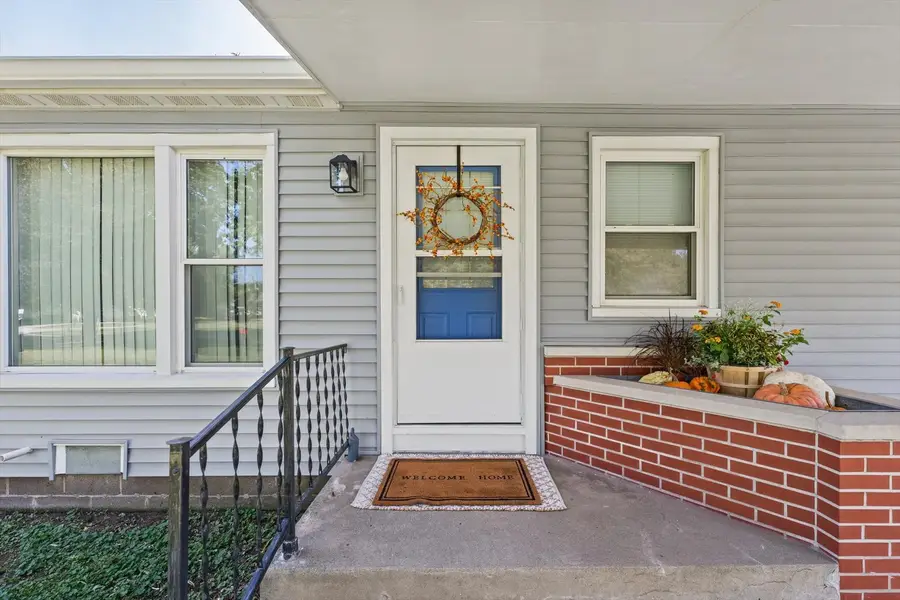 205 E Jefferson Street, Philo, IL 61864 - #3