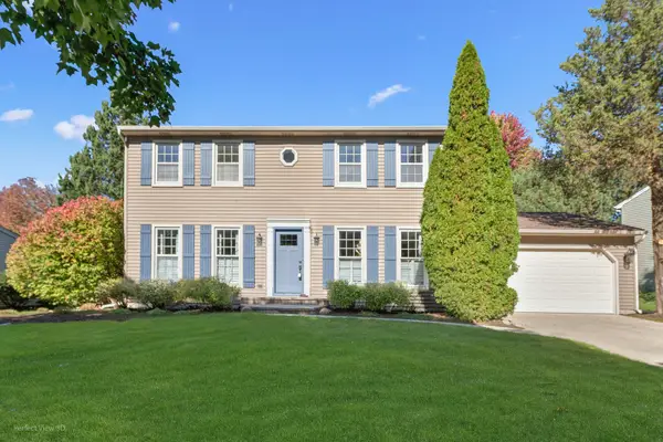 945 E Benton Avenue, Naperville, IL 60540