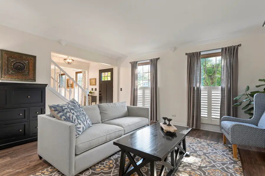 945 E Benton Avenue, Naperville, IL 60540 - #3