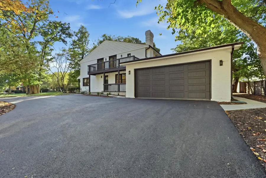 542 E Prospect Avenue, Lake Bluff, IL 60044 - #2