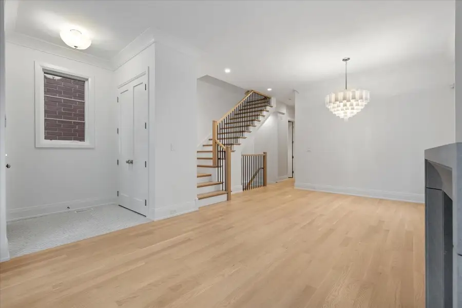 2238 N Wayne Avenue, Chicago, IL 60614 - #3