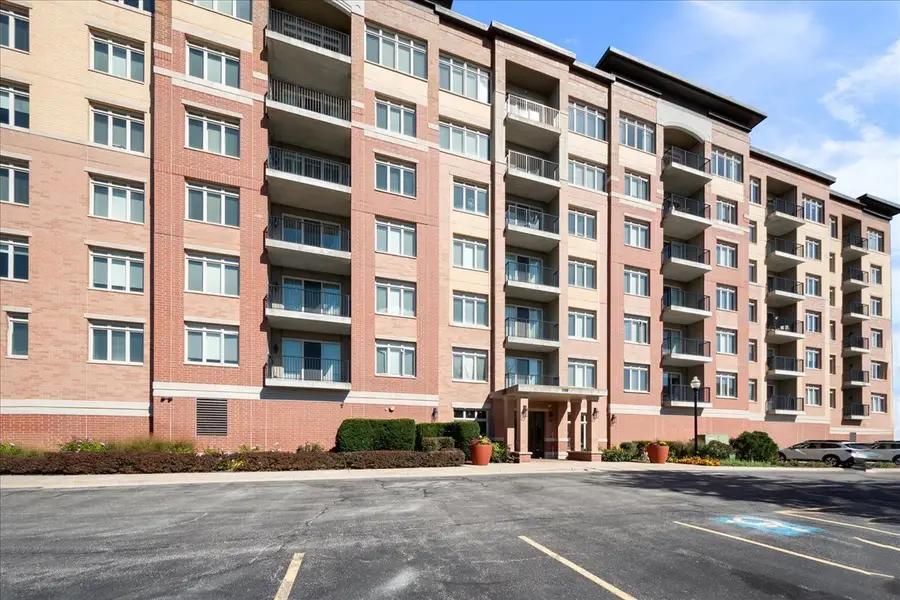 1199 E Port Clinton Road #710, Vernon Hills, IL 60061 - #2