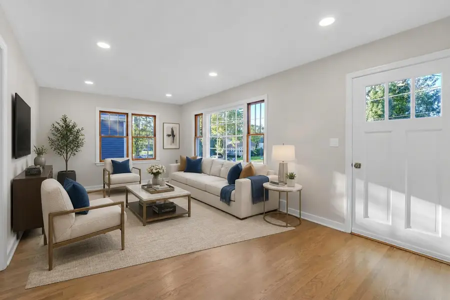 311 Elm Street, Glen Ellyn, IL 60137 - #3