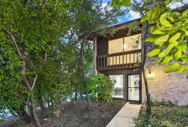 5931 Meadow Drive #157A, Lisle, IL 60532