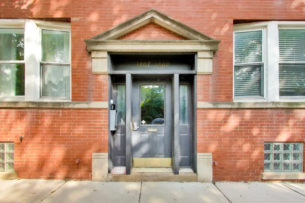 3809 N Ravenswood Avenue #2, Chicago, IL 60613 - #1