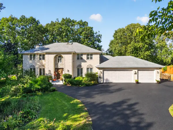 9240 S 83rd Avenue, Hickory Hills, IL 60457