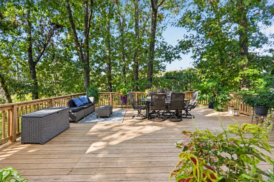 9240 S 83rd Avenue, Hickory Hills, IL 60457 - #2