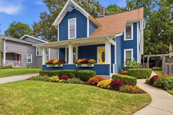 602 S 5th Avenue, St. Charles, IL 60174