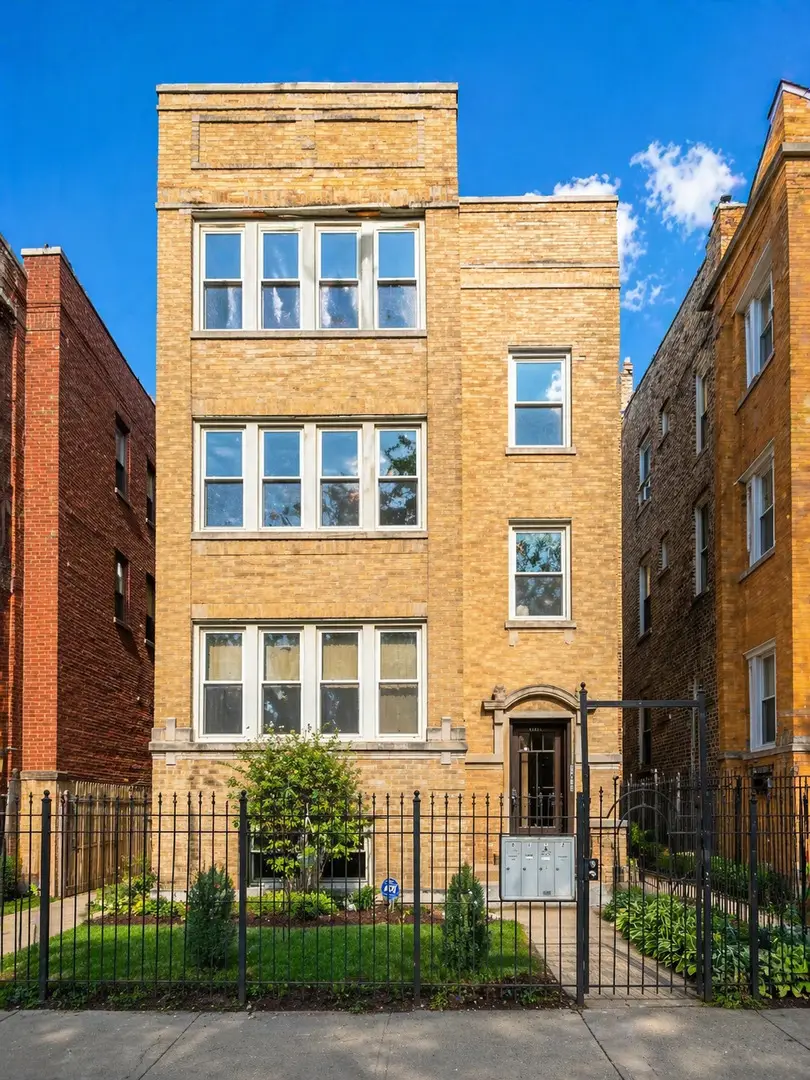 6335 N Claremont Avenue, Chicago, IL 60659 - #1