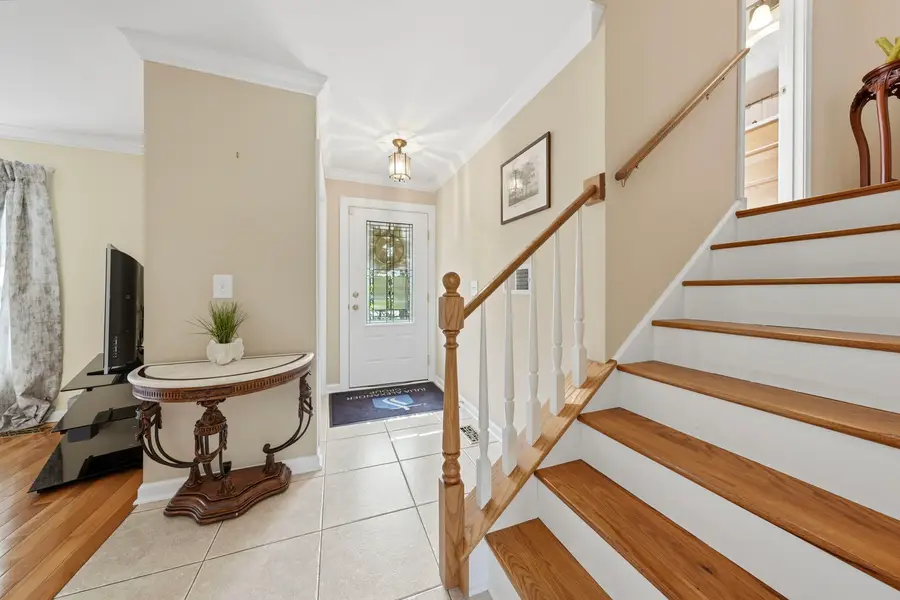 326 Greentree Parkway, Libertyville, IL 60048 - #3