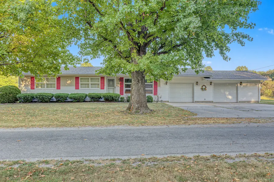 14798 Cherry Street, Sesser, IL 62884 - #3