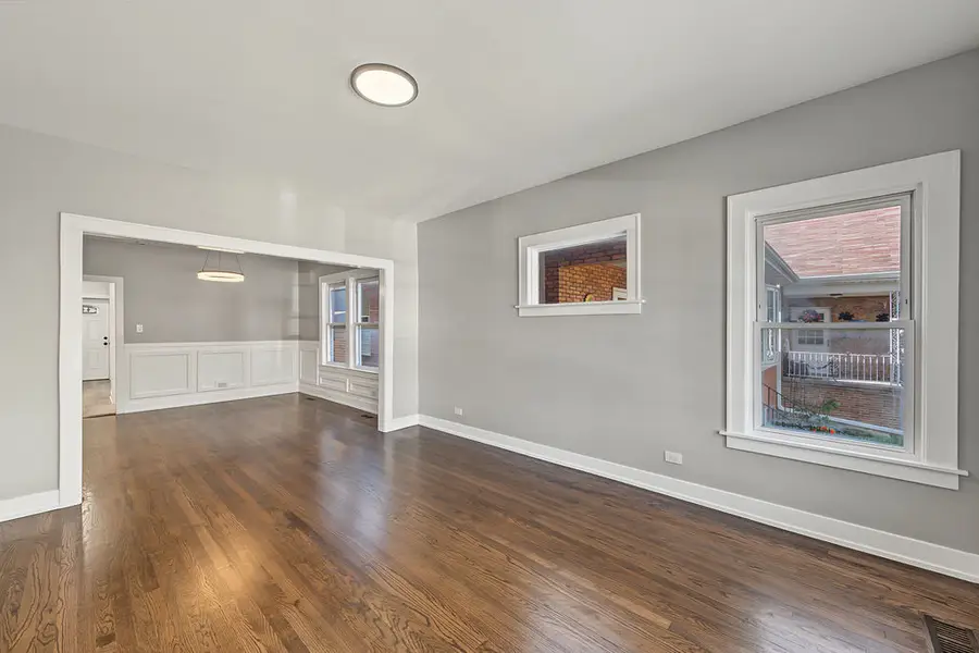 4927 W Parker Avenue, Chicago, IL 60639 - #2
