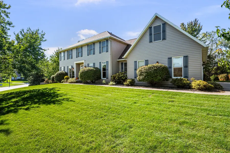 4338 Forest Road, Davenport, IA 52807 - #2