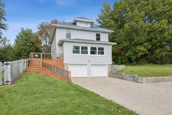 2948 245th Street, De Witt, IA 52742