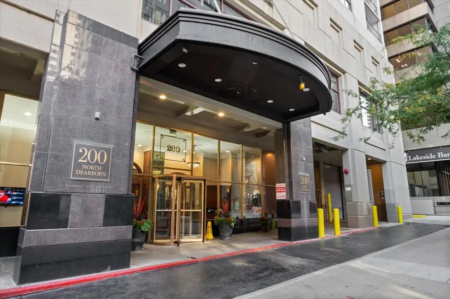 200 N Dearborn Street #4001, Chicago, IL 60601 - #2