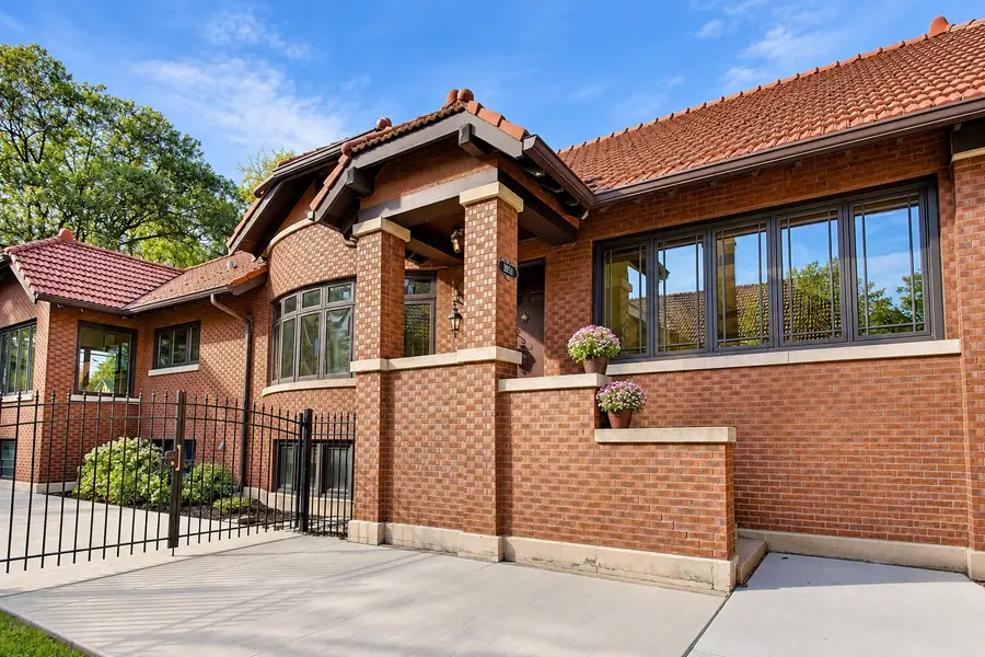 10516 S Seeley Avenue, Chicago, IL 60643 - #3