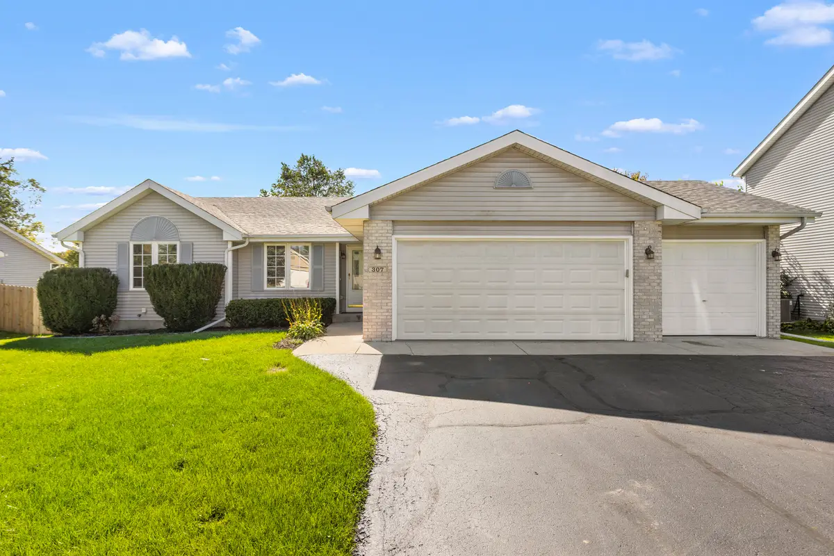 307 White Oak Drive, Poplar Grove, IL 61065 - #1