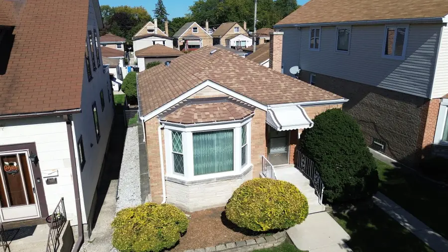 7324 W Myrtle Avenue, Chicago, IL 60631 - #3
