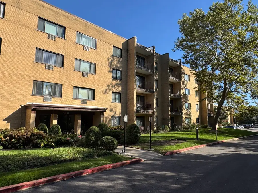 6630 S Brainard Avenue #407, Countryside, IL 60525 - #2