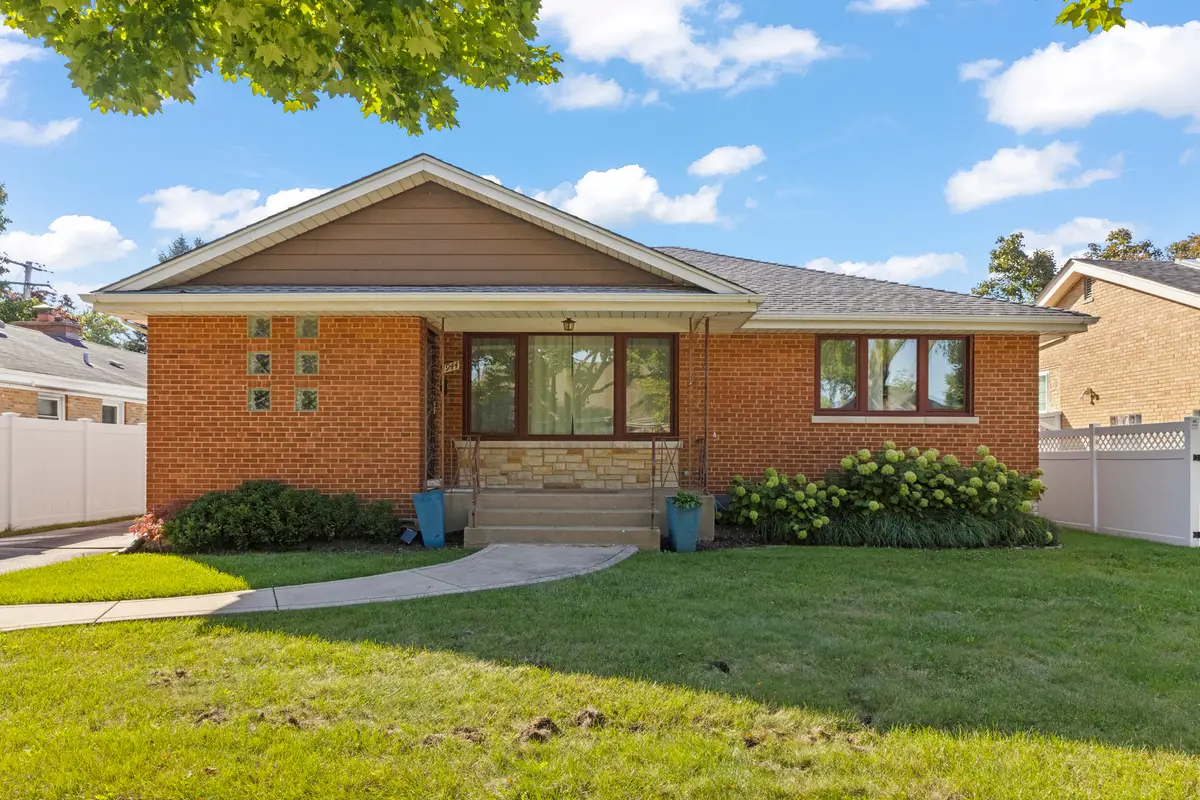 1944 Stratford Avenue, Westchester, IL 60154 - #1