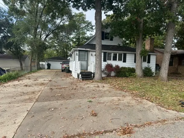 35670 N Laurel Avenue, Ingleside, IL 60041
