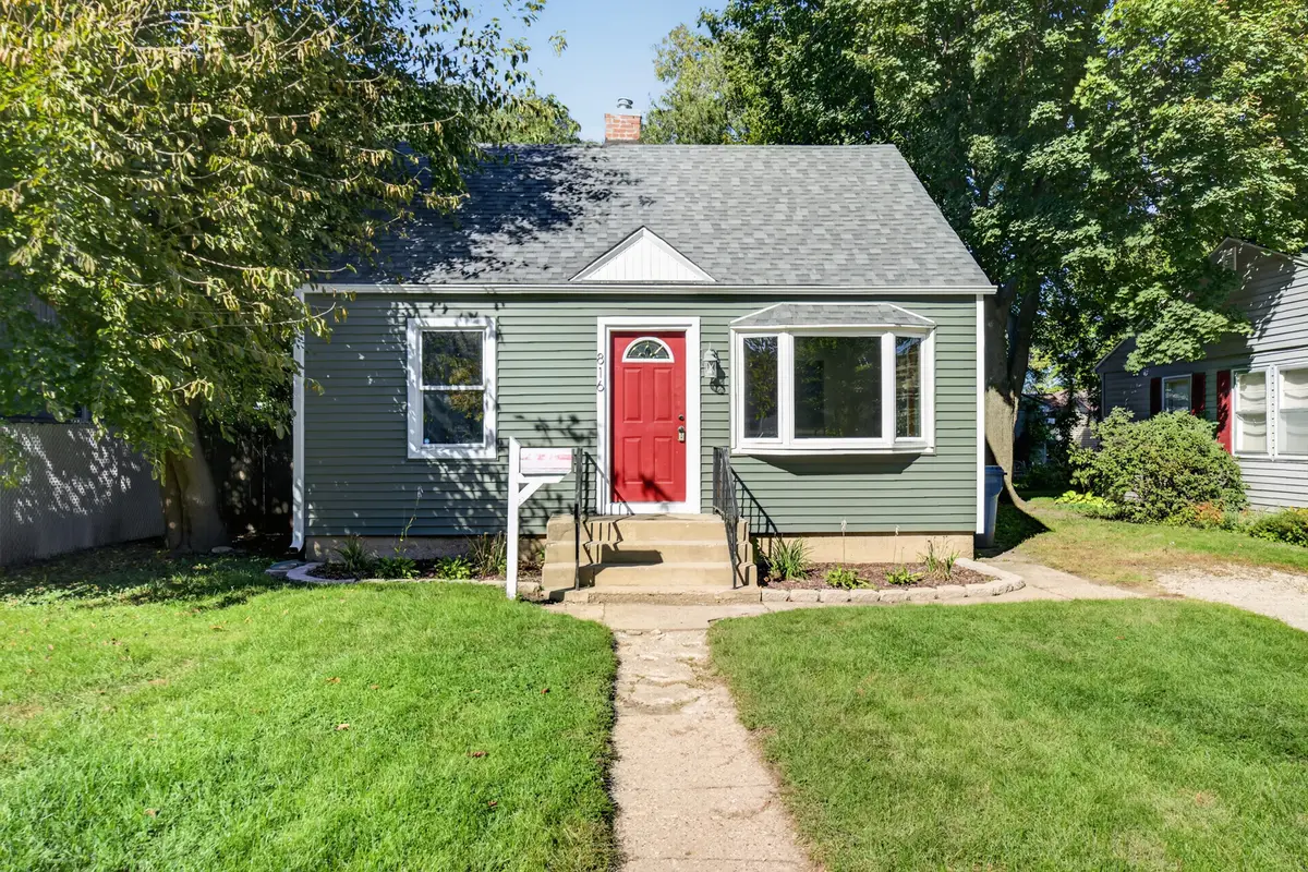 816 1st Avenue, Morris, IL 60450 - #1