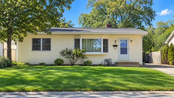 329 S 12th Street, St. Charles, IL 60174