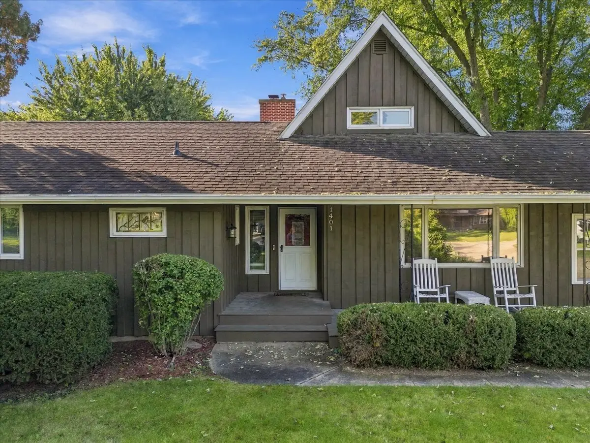 1401 E 28th Street, Sterling, IL 61081 - #1