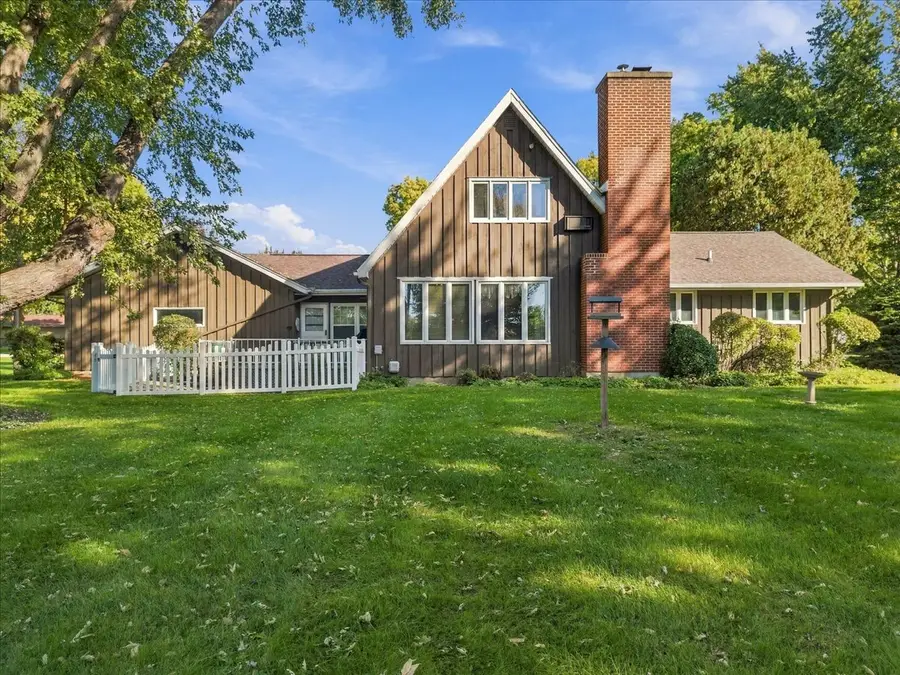 1401 E 28th Street, Sterling, IL 61081 - #3