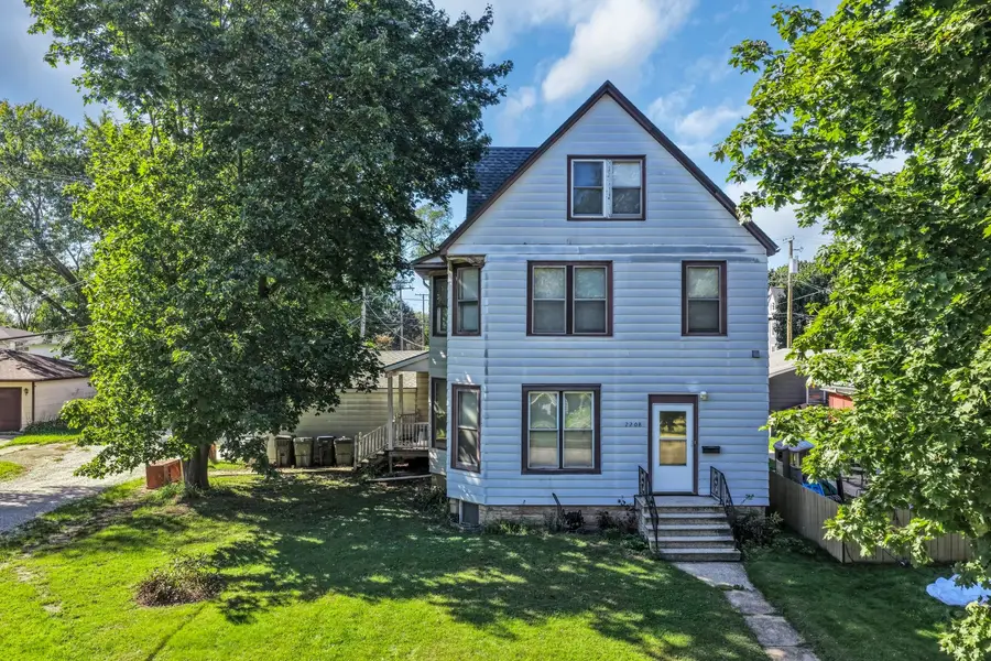 2208 Emmaus Avenue, Zion, IL 60099 - #3