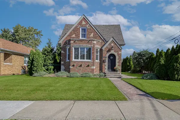 713 Mccarthy Road, Lemont, IL 60439