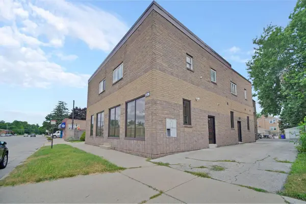 7228 39th Street #1E, Lyons, IL 60534