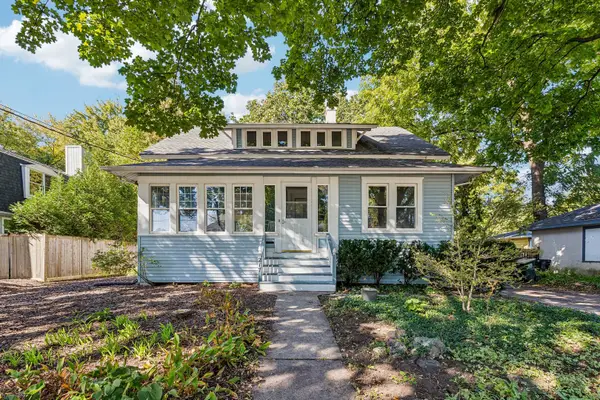 217 Prairie Avenue, Libertyville, IL 60048