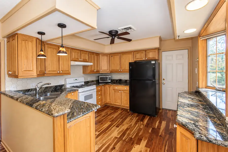 135 Hickory Road, Lake In The Hills, IL 60156 - #2