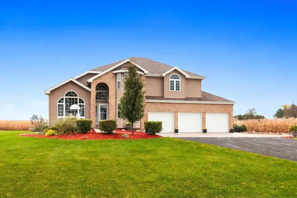 1758 N 44th Road, Leland, IL 60531