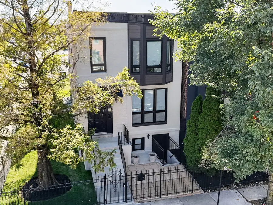 2703 W Warren Boulevard, Chicago, IL 60612 - #2