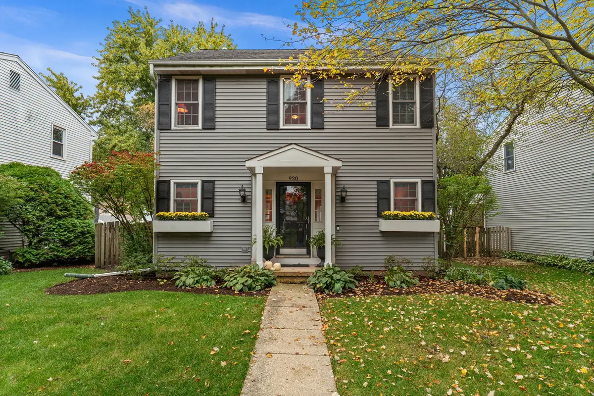920 Britta Lane, Geneva, IL 60134 - #1