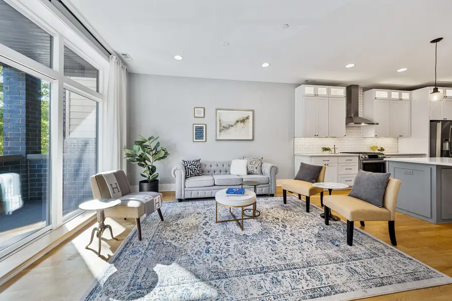 2438 N Western Avenue #1, Chicago, IL 60647 - #3